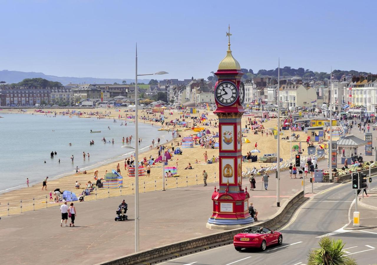 A Stones Throw To The Beach :-) Weymouth Kültér fotó